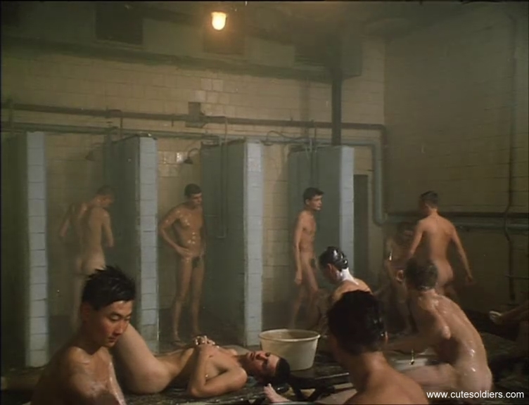 nude russina soldiers in showers